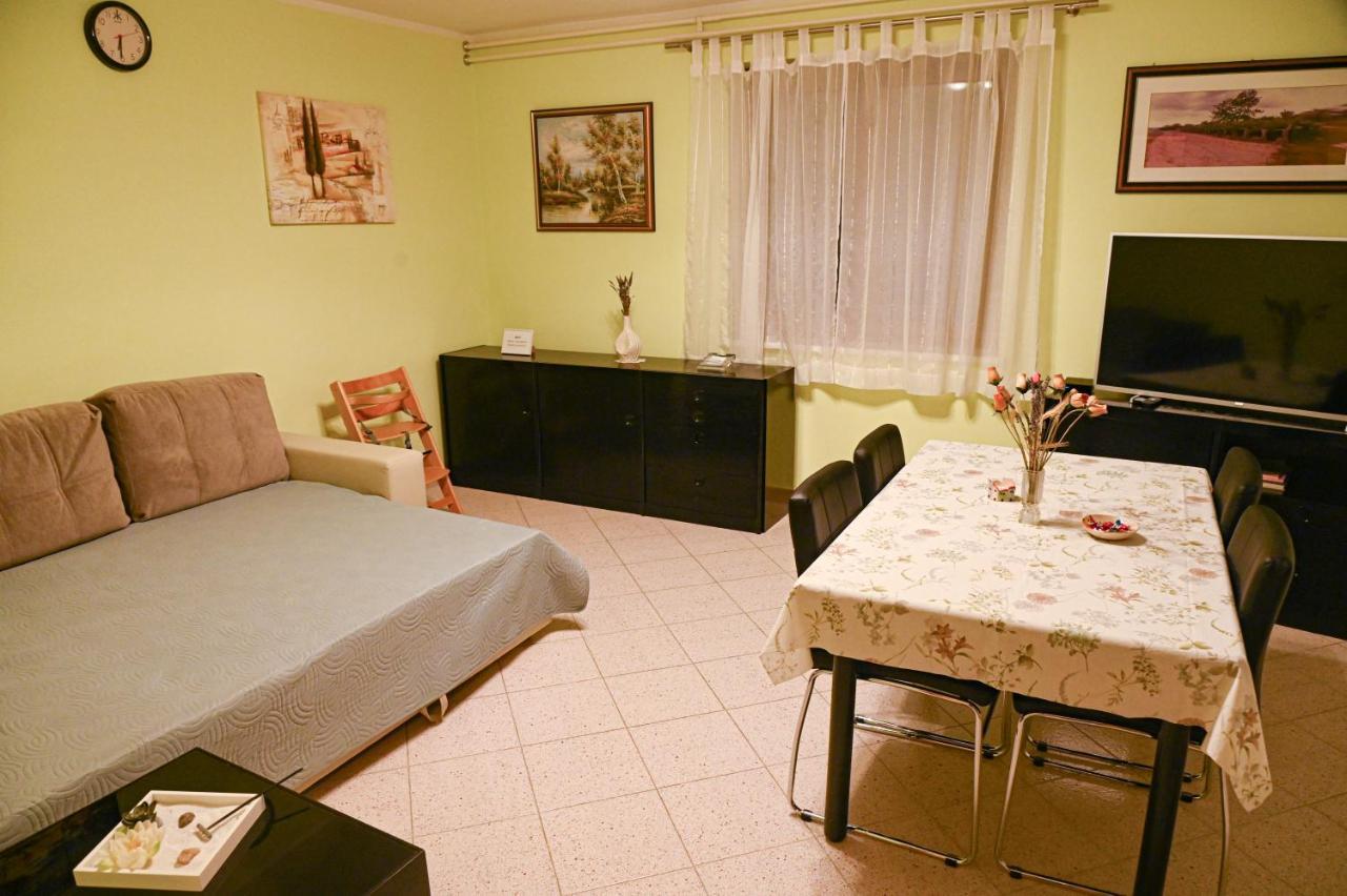 Apartma PANORAMA Marezige Bagian luar foto