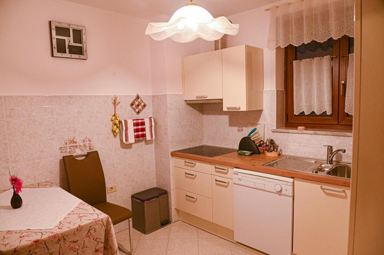 Apartma PANORAMA Marezige Bagian luar foto