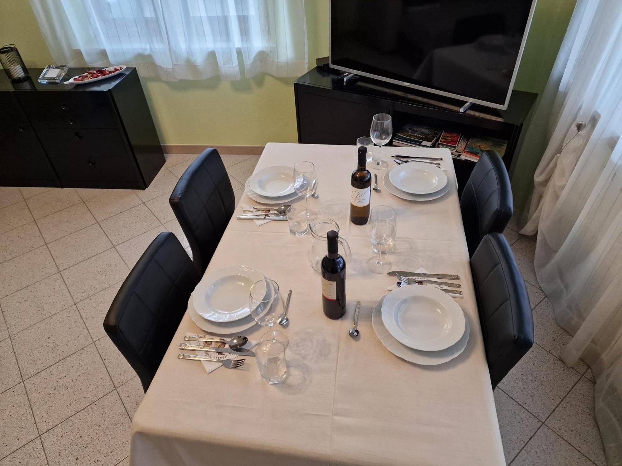 Apartma PANORAMA Marezige Bagian luar foto