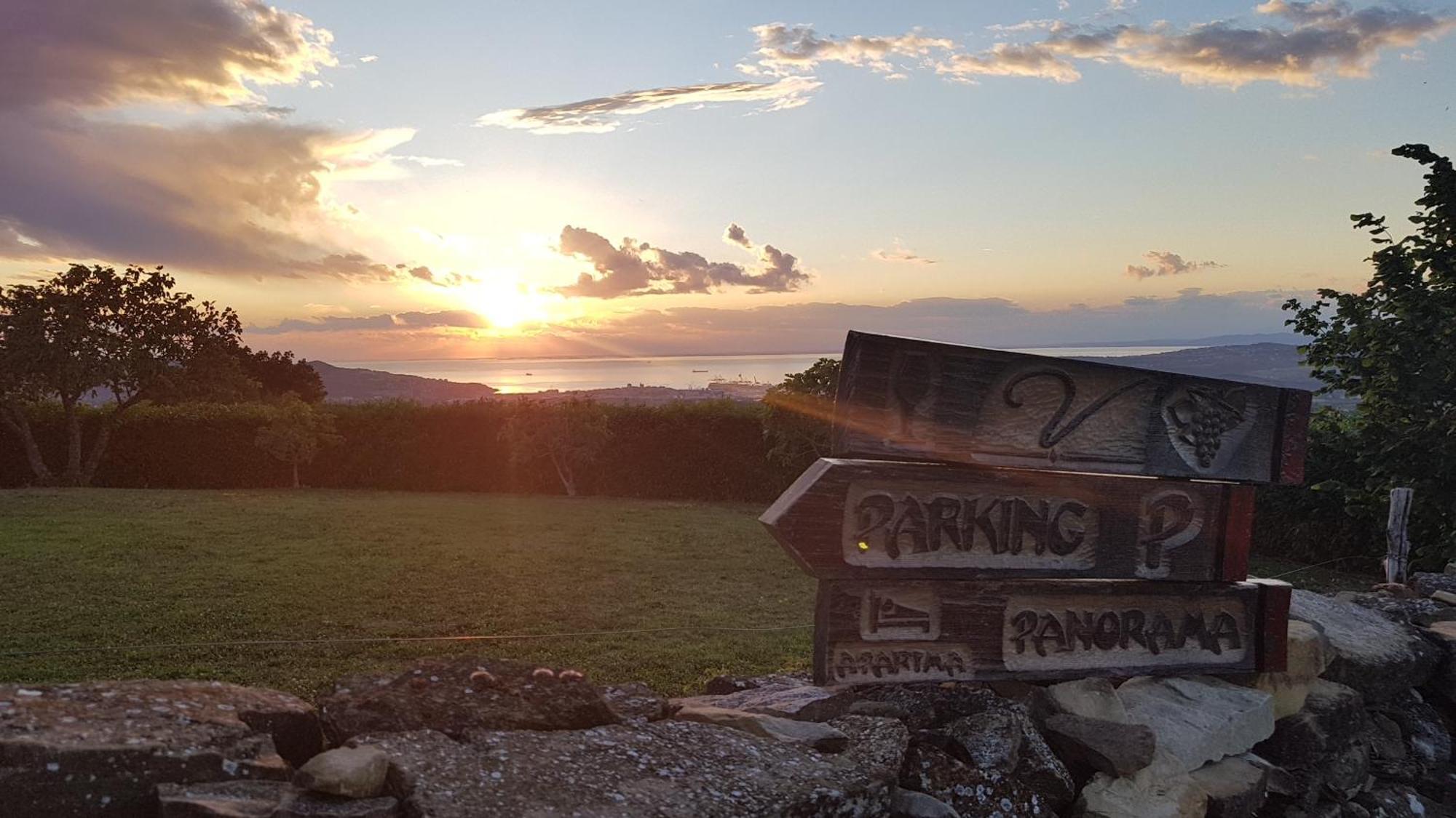 Apartma PANORAMA Marezige Bagian luar foto